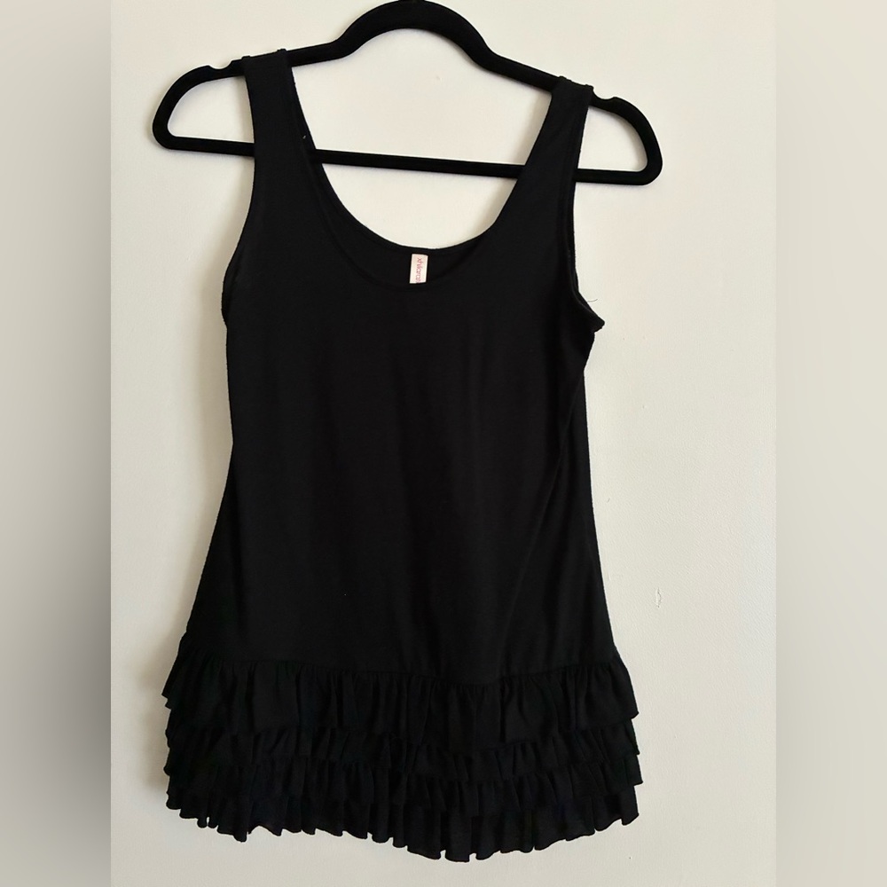 Xhilaration Black Sleeveless Top with Ruffle Hem